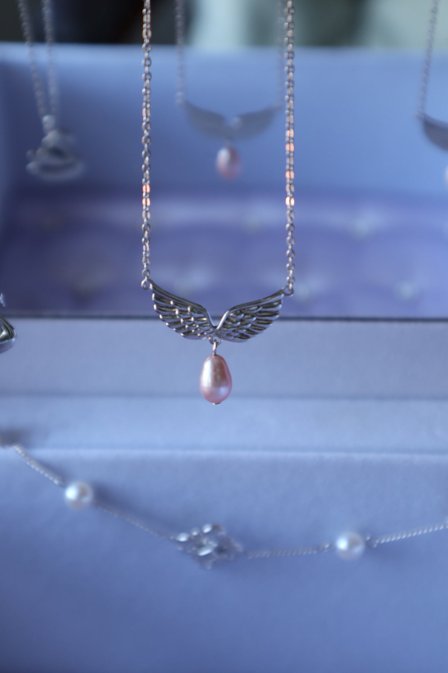 Alba Wings Pearl Necklace