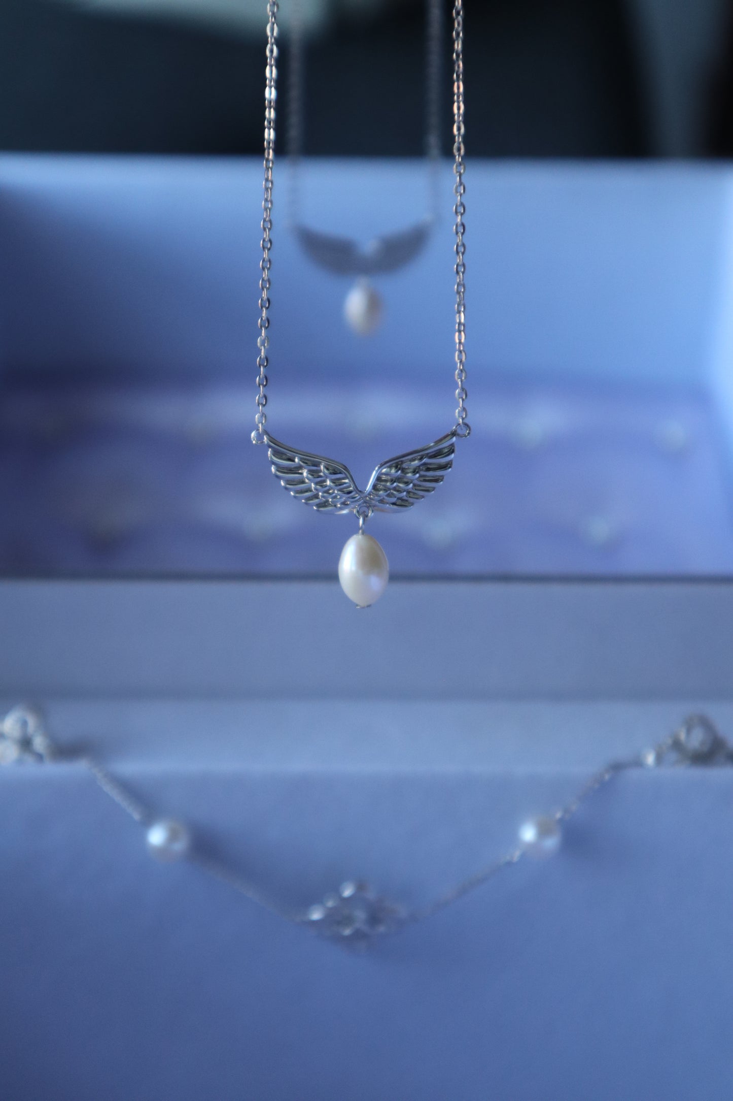 Alba Wings Pearl Necklace