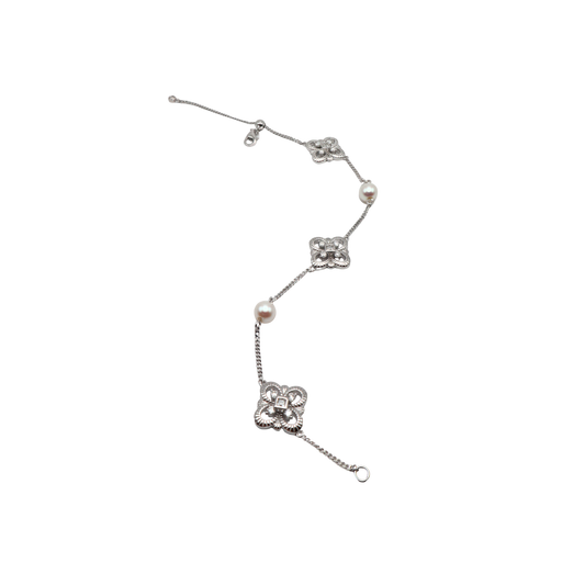 Felicity Pearl Bracelet